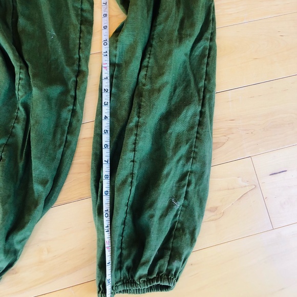 Emerald Linen Set - Picture 13 of 13